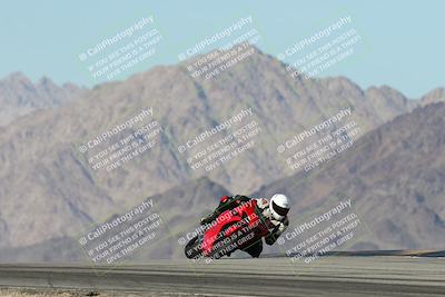 media/Dec-01-2025-Moto Forza (Mon) [[2daa91e15f]]/1-Advanced Group/Session 4 Turn 9/